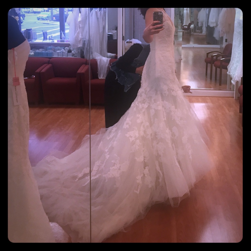 We Sell Wedding Dresses